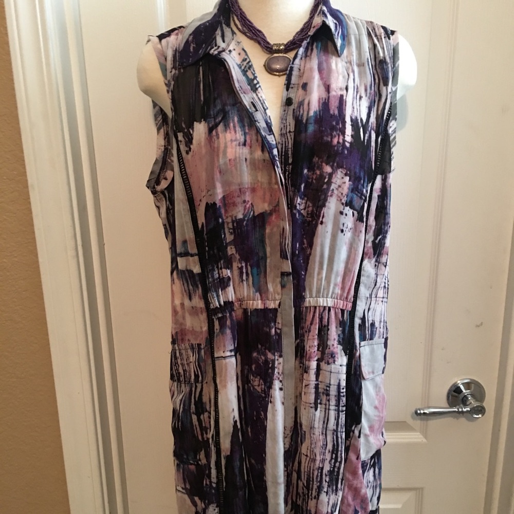 Sleeveless dress